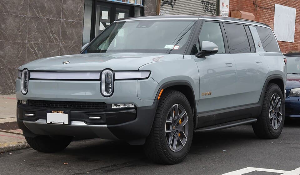 2024 Rivian R1S